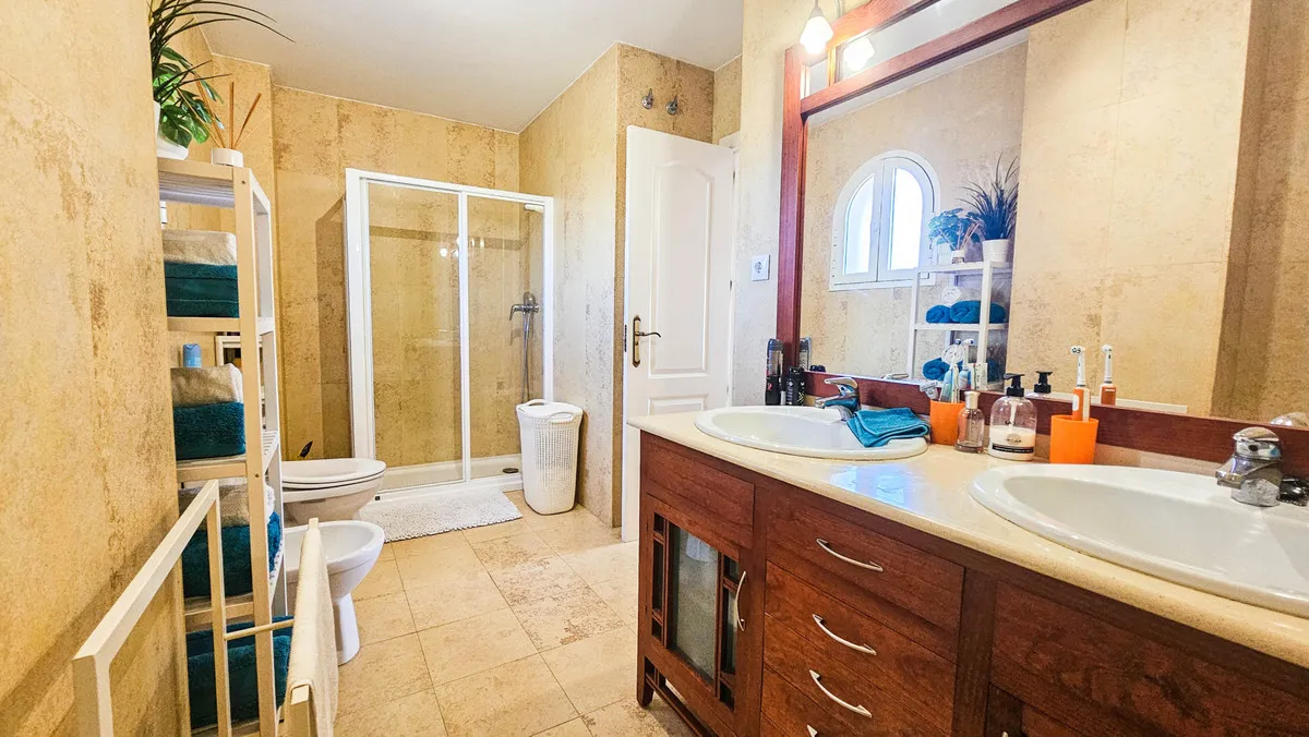 635d94c4-0e70-4744-9c24-0fd58189305e