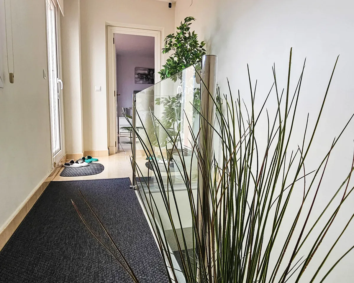 74e88f61-721c-41d1-a2c7-afc26babe2d1