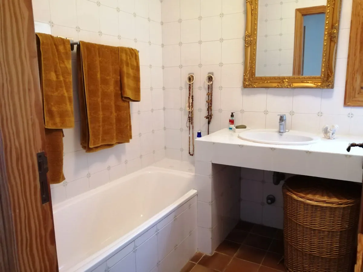 6f9cba48-1649-44fc-9ea1-966b5d74ec9e