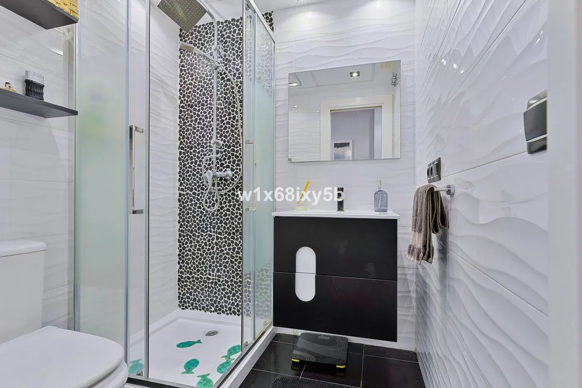 700f30f7-e393-44a8-838d-11f294ebc4dc