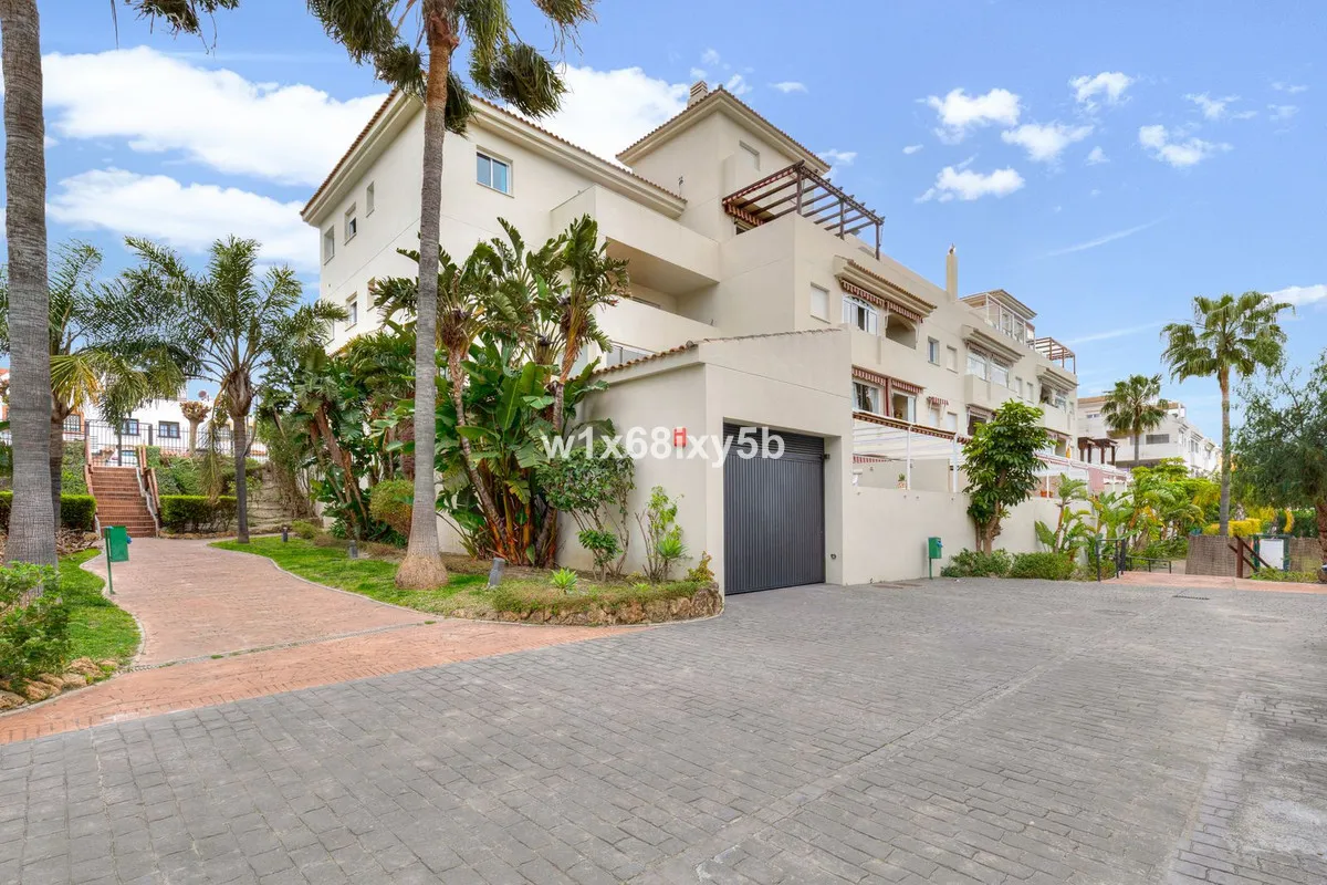 b0635031-b456-4372-835f-b31b574f0769