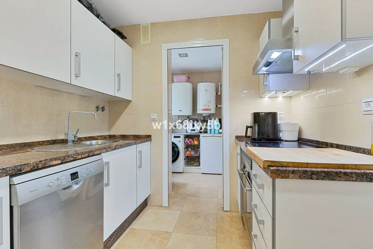 c587f6d4-e59f-46cd-9a1b-1ef1d5d8a2c7