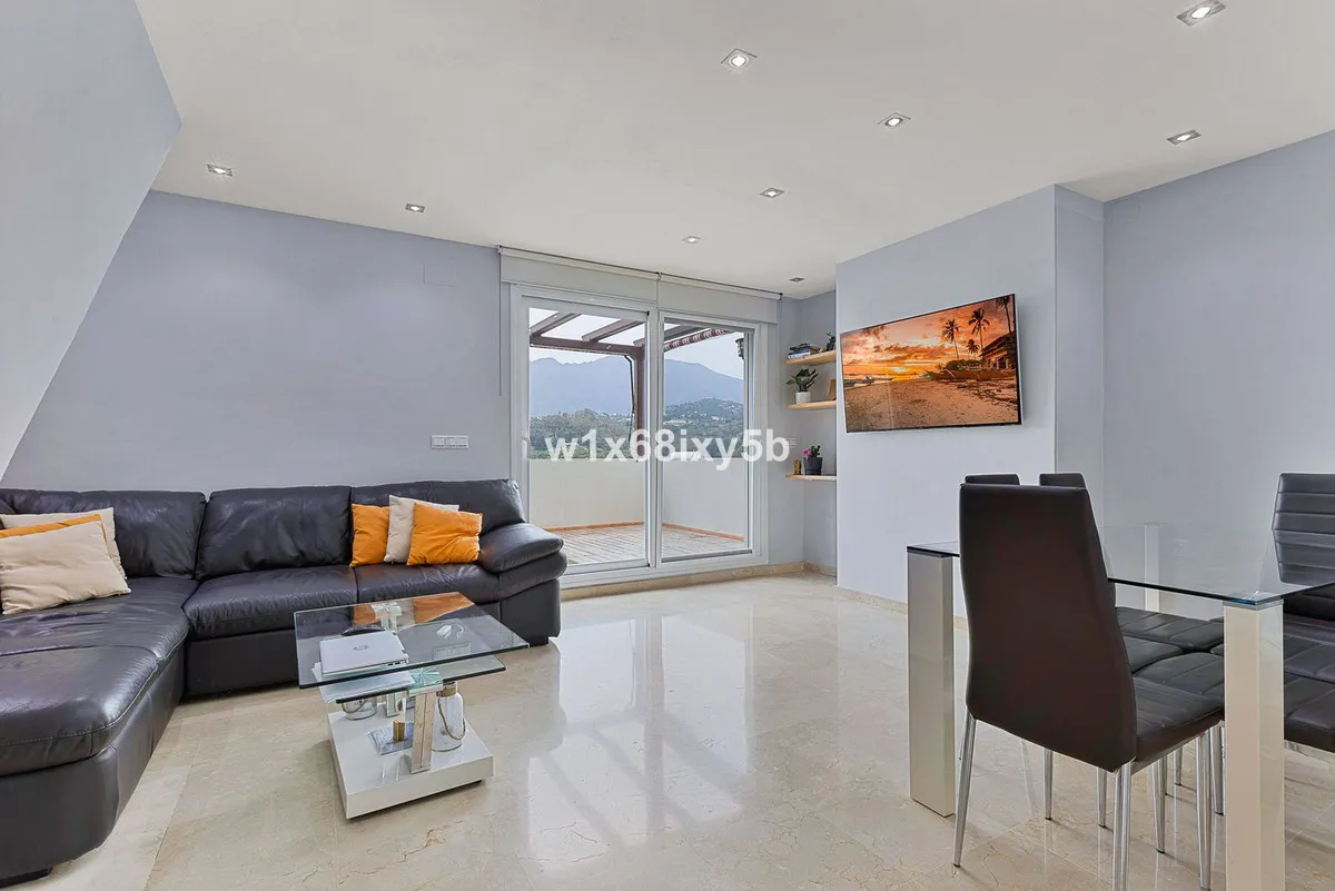 dcccd9bf-f646-433e-8e0d-7f95feb723b4