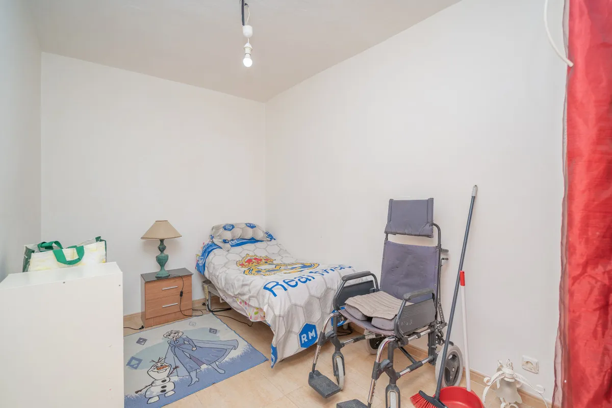 0f8917c3-bd05-491e-9a1d-45b716058883