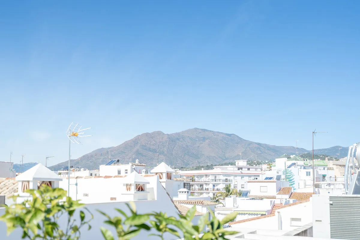 131e1353-6128-4e37-b102-a6bb57f6930d