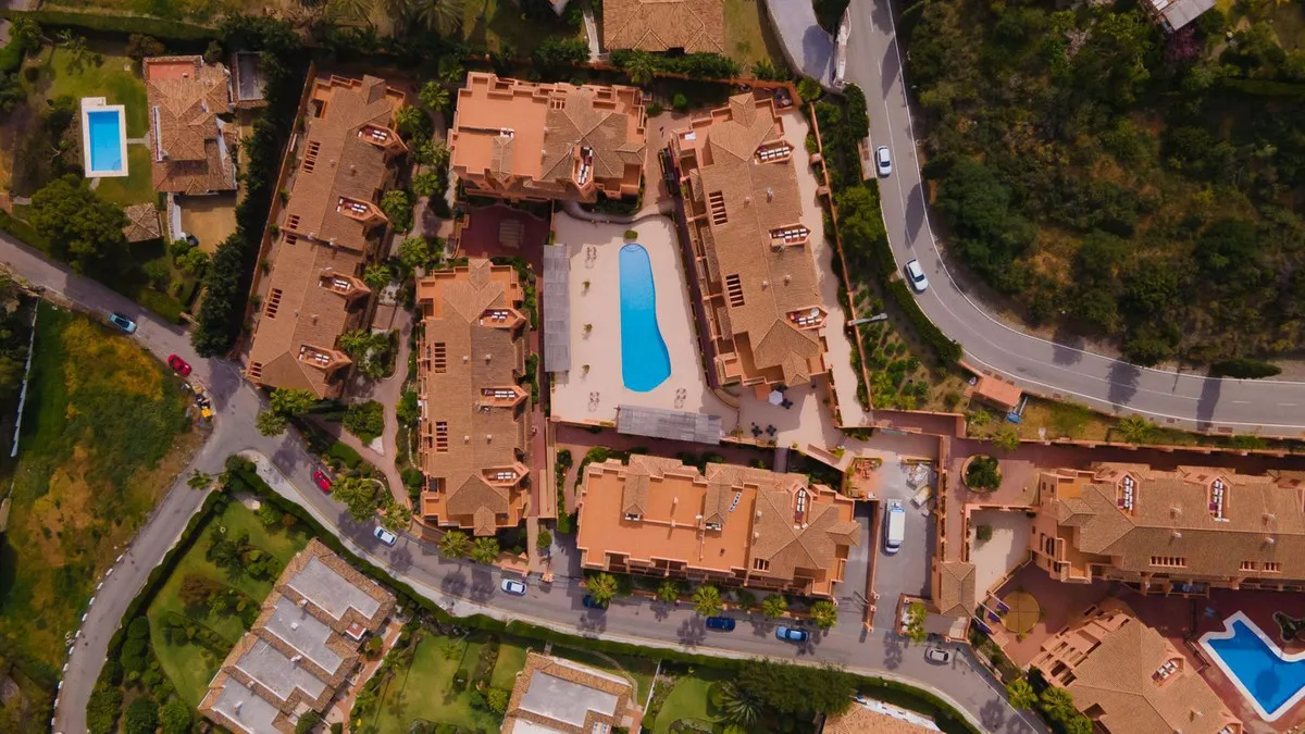 1b64ff9c-ef75-40d3-bb9c-538a1c17ec56