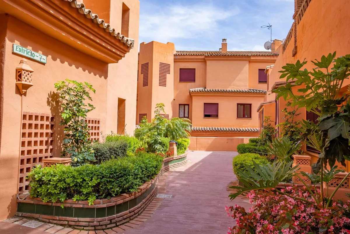 275acb8e-8646-4711-adba-5f4ff53046de