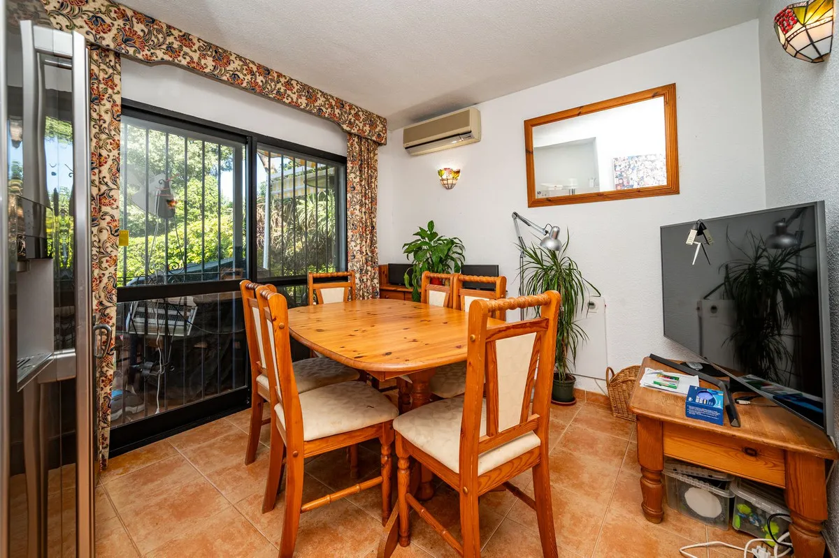 4b7e3ea9-d04e-4da6-ad4f-0b1297a68990