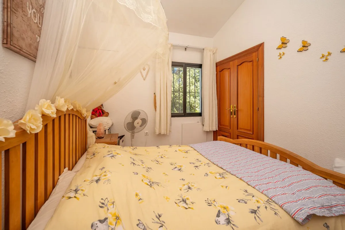 ec32d8ea-1a18-4c67-a6ff-a6186c952a40