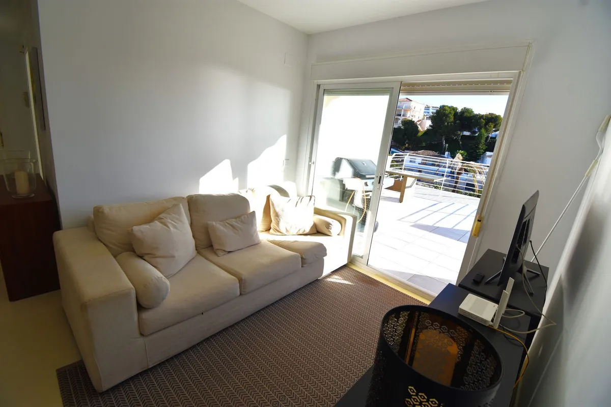 72c4c3f2-8c47-48c8-8aaf-bb8ce3b7cd89