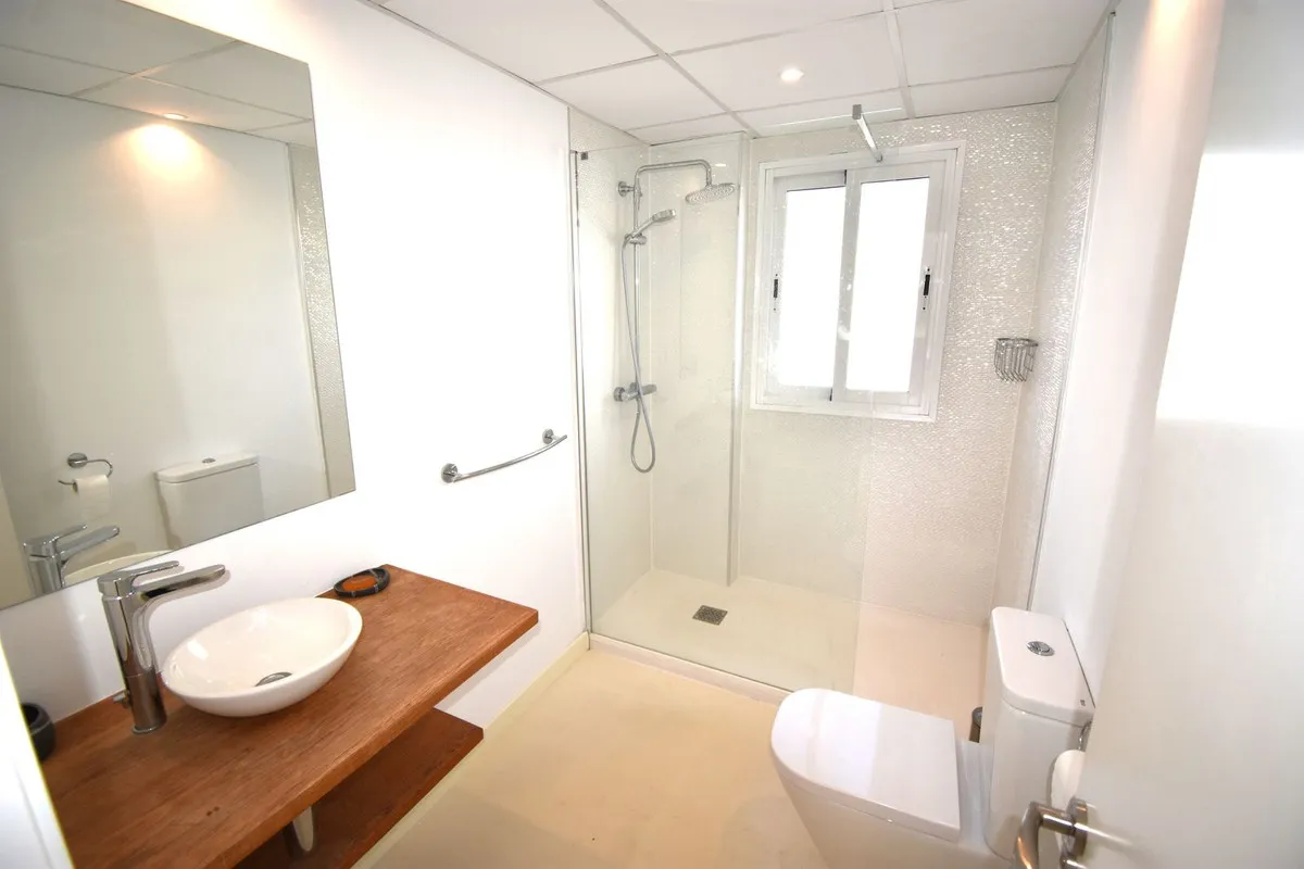 78279374-140e-4c26-a9e9-3d6b79e85542