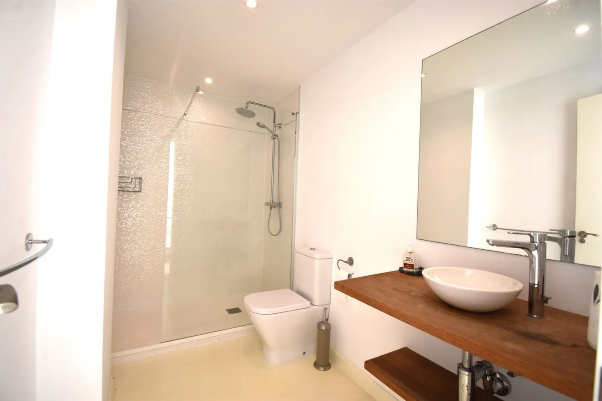 a096dbc8-3cf6-4adf-b186-6700af4ca27d