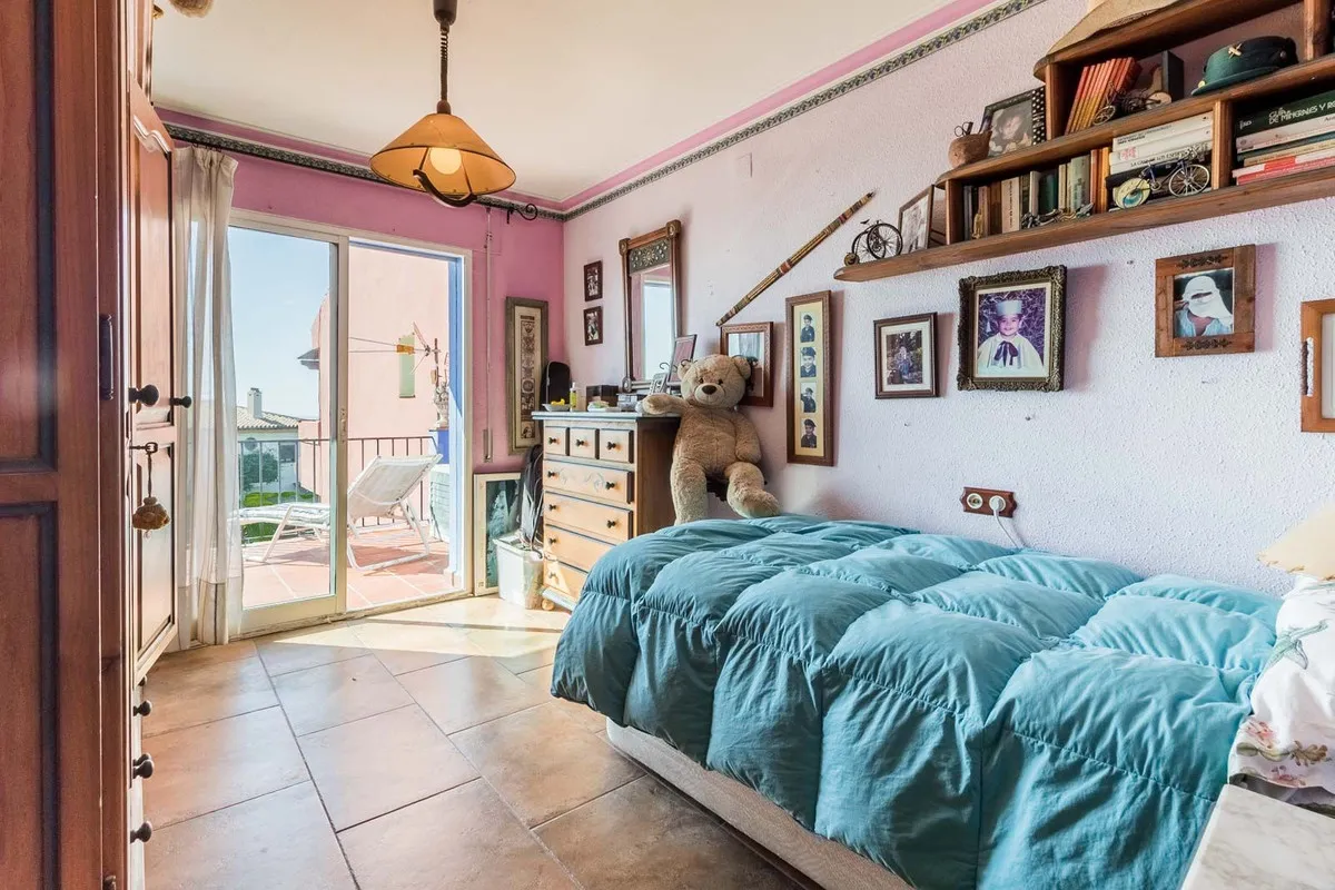 3306c9c4-bad4-4d73-a234-2d638304e64e