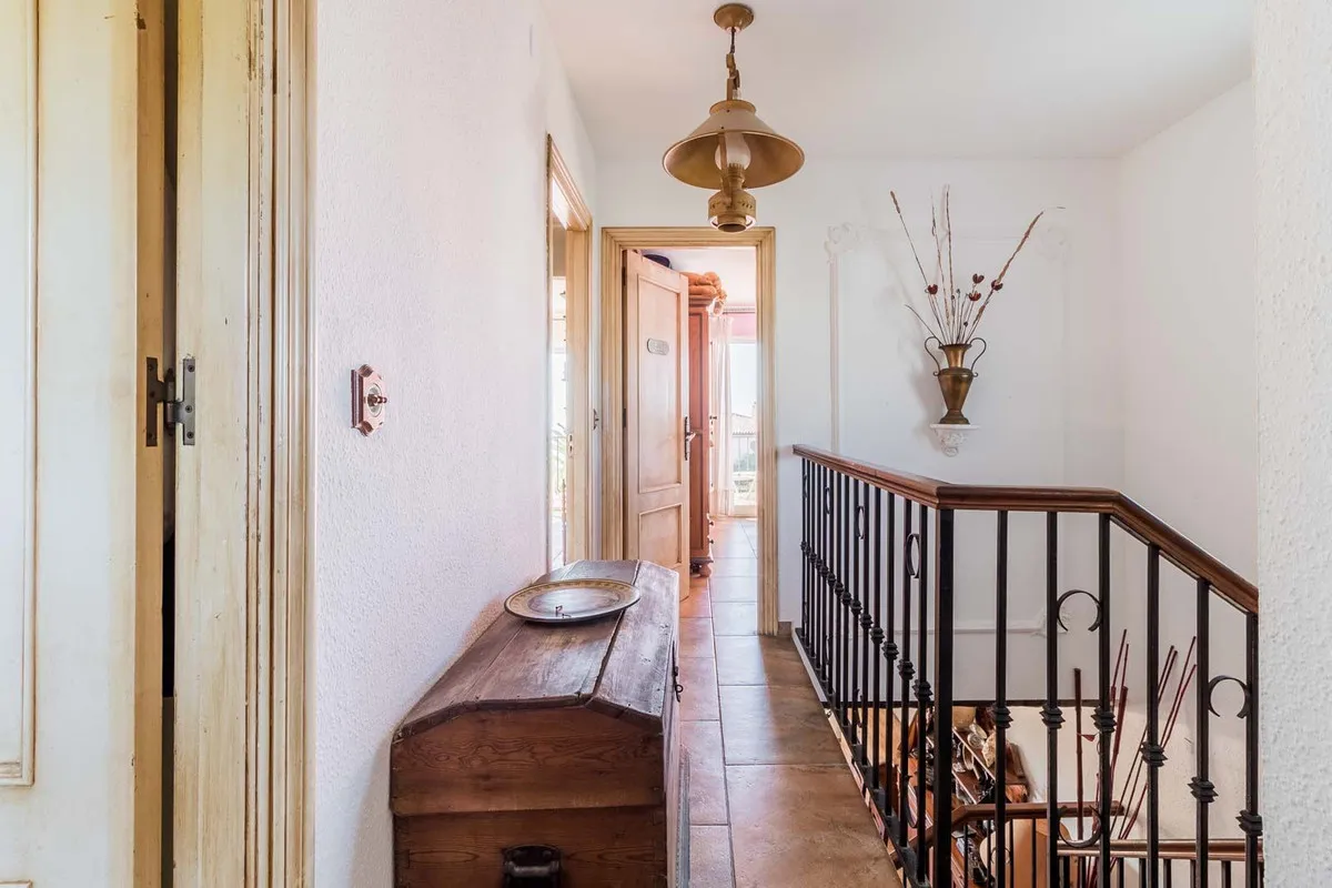 67f44a9c-6850-4b32-9452-7e5468a85287