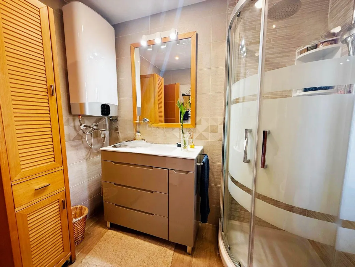 c3602df0-27b0-4283-948c-3928745c4b6b