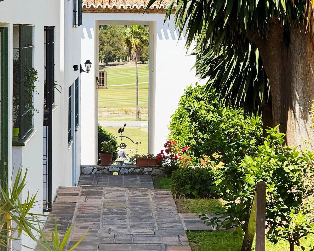 f0bcaae2-7626-42ff-b113-9e92e8be39e4