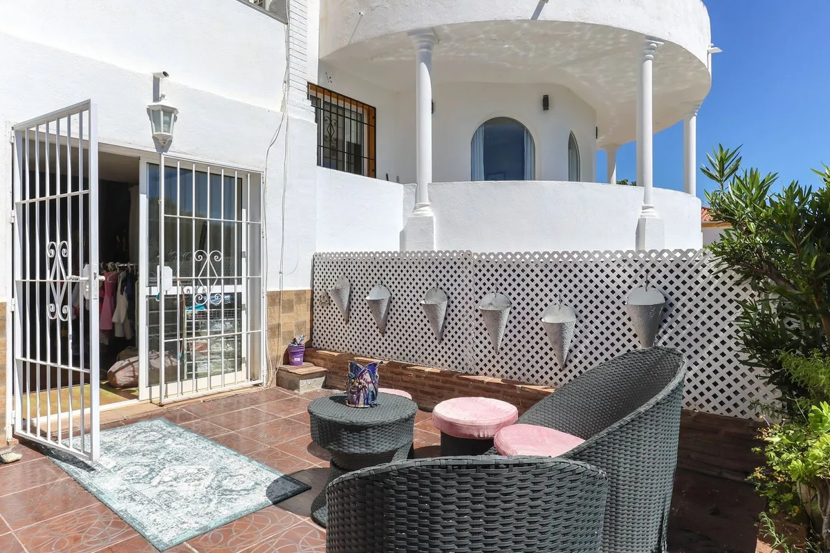 ca80b585-6325-4847-9a94-9d49e735a67a