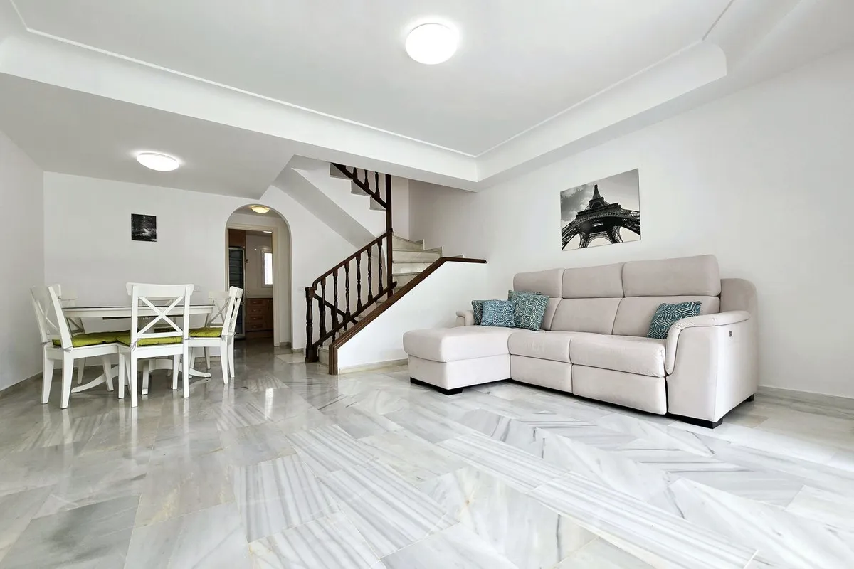 0b7d3647-6068-4a7e-b940-a68a58b0731b