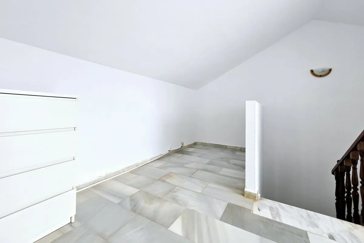 17f0eb03-9874-4dd5-bc16-505d93efda88