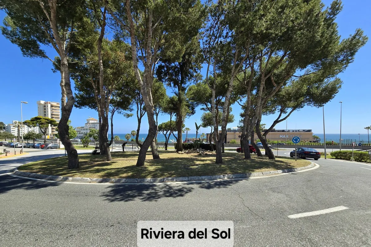 49c9e2e2-e5cc-4aa9-8ee1-a0ddeca8a152