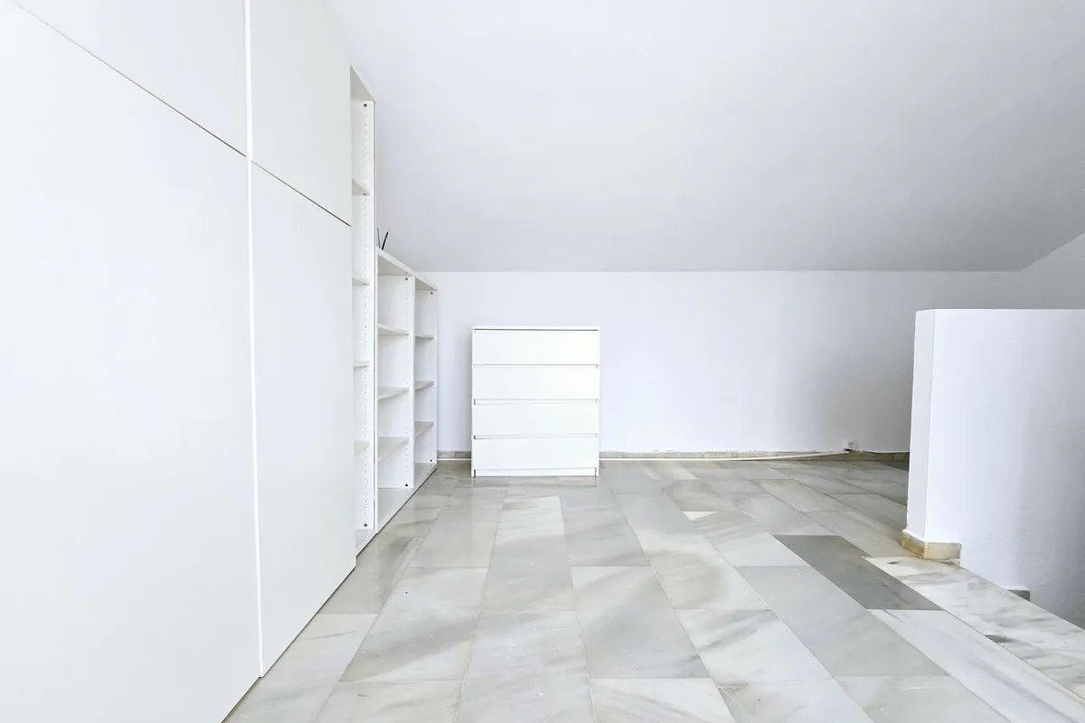 6717ab4f-447d-4a71-af04-0af1267e423b