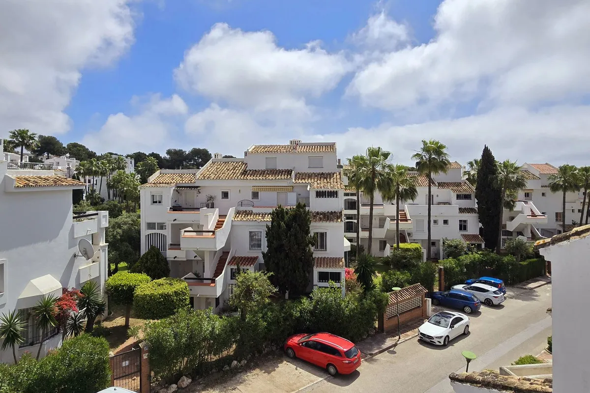 b17617e7-9440-4353-8159-1052d3c15ef6