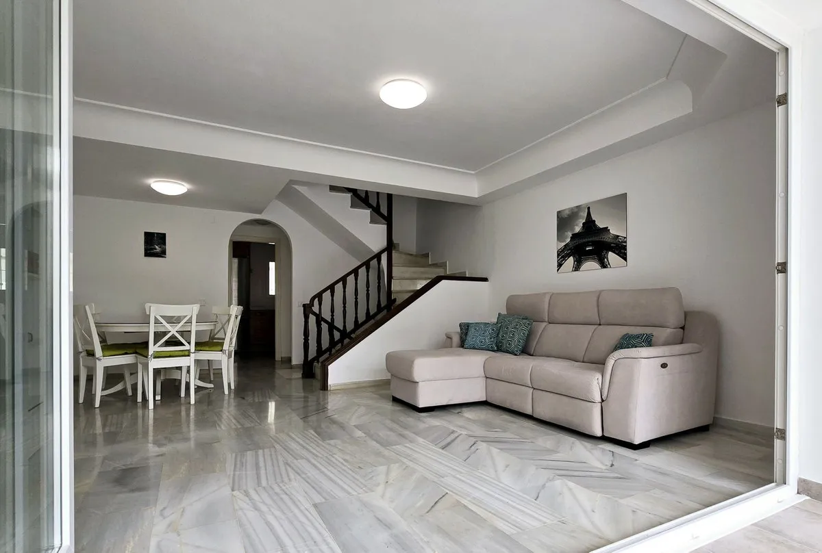 df7d77de-0a26-4ee4-aec1-71d1575bc639