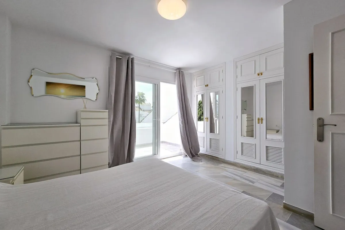 e0f97c56-5118-457d-a072-e9179f7ffd8f