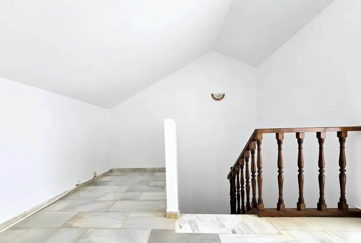 ffde4b44-220f-4d08-b802-ff472a20db9d