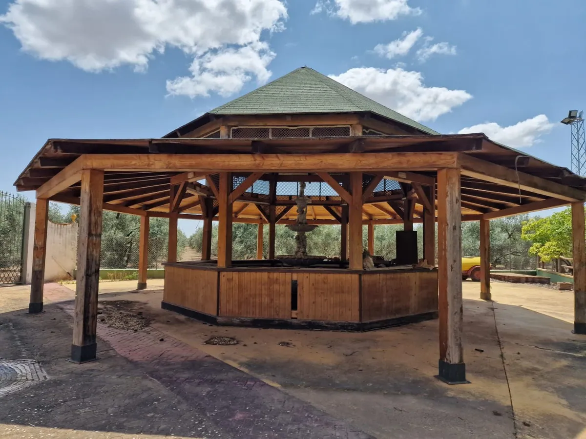 92f9d9f8-5b5b-47c6-8926-870fa8f9aa59