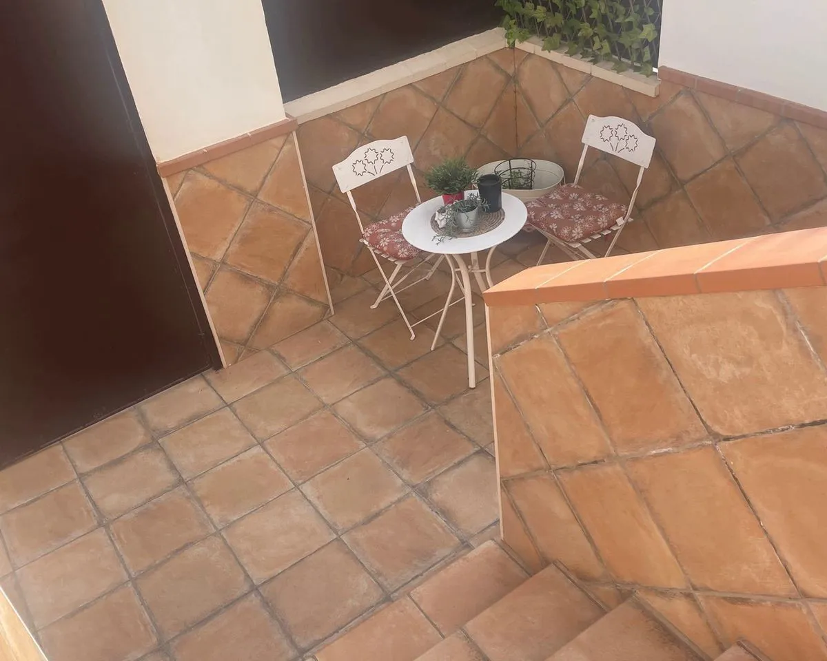 d0aa7b9e-0f3a-4b43-ad8c-6d506bf150a5