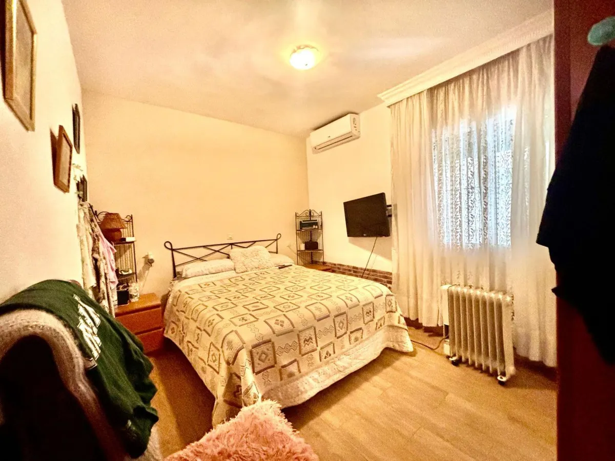 a23864bd-3c36-47e4-a824-66b3a938d452