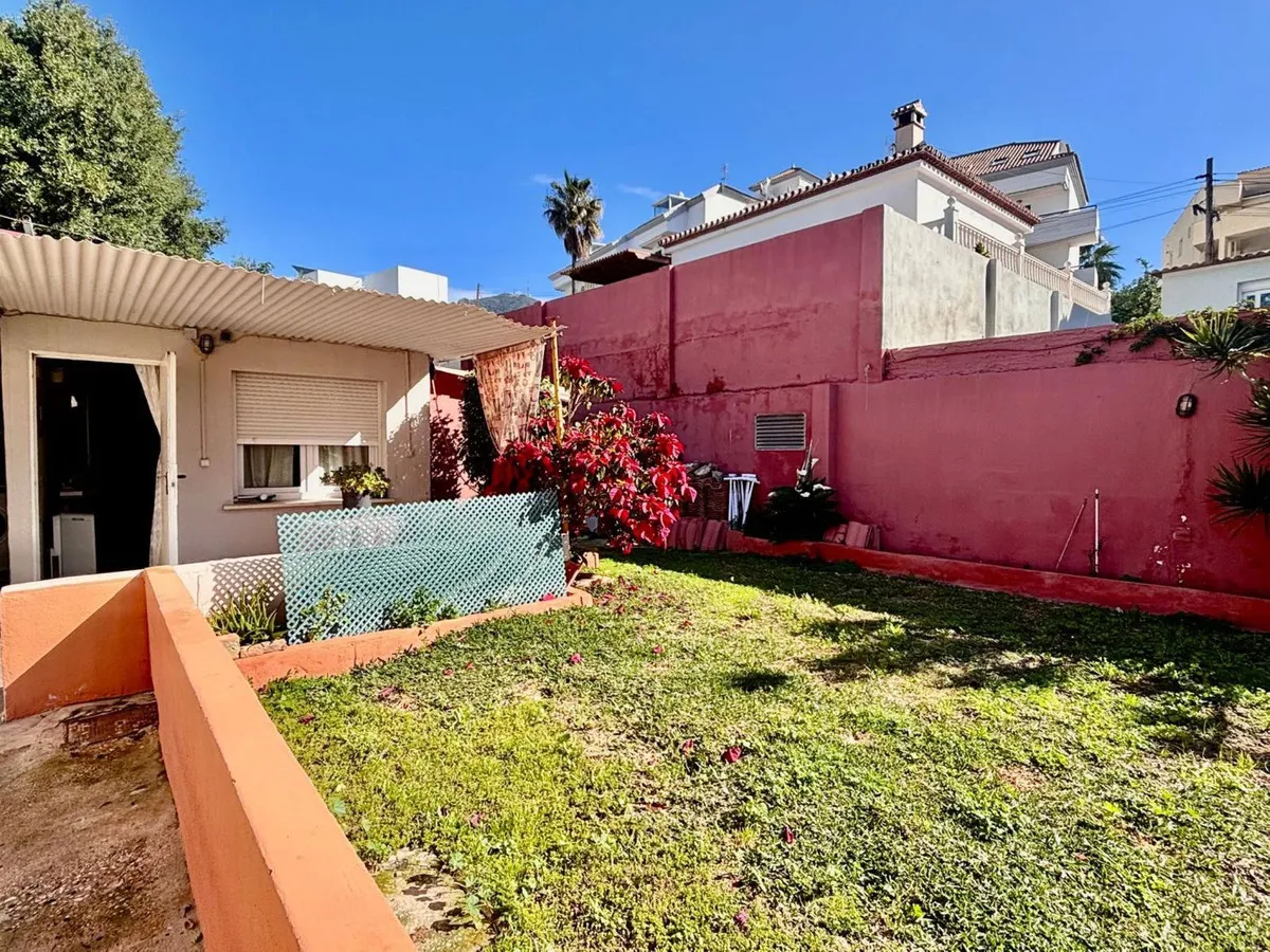 aab4ccbc-a209-4668-9b0f-fdf26d1a3196