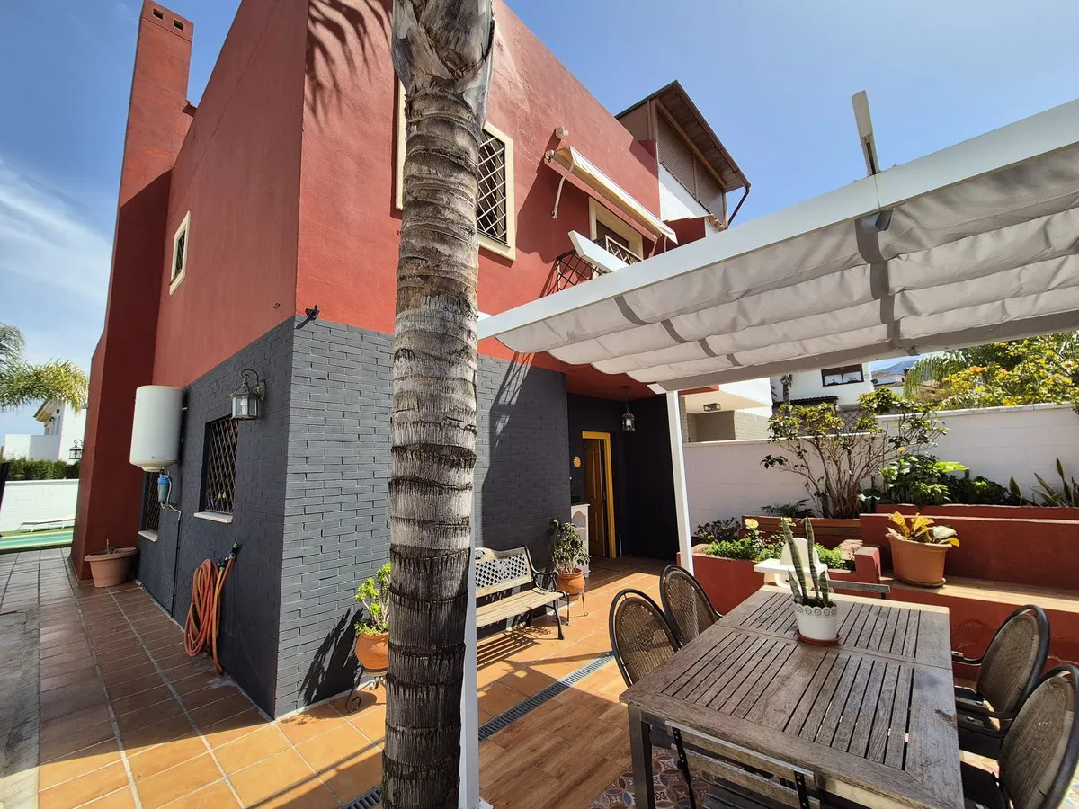 2012b522-a9b8-4823-a8d8-e26e8a649d90