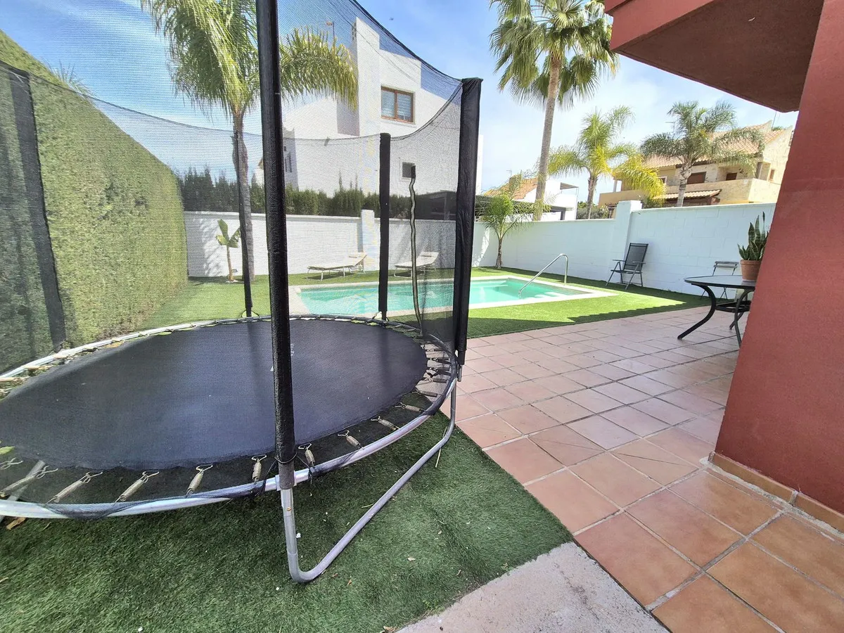 402a4767-8dc1-4c29-bedf-83a4ab90db6f