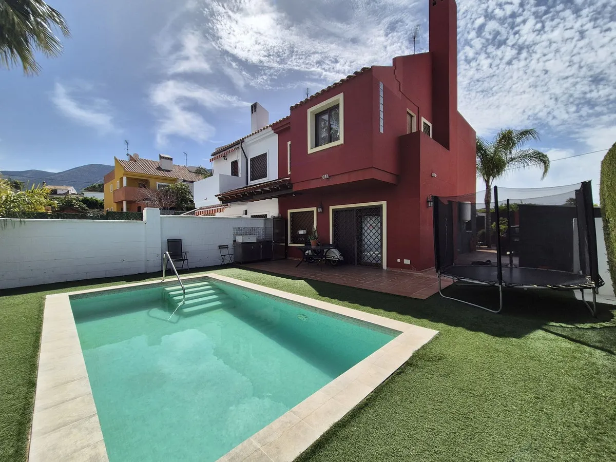 4ee8b486-f5f0-4c36-8dd7-3c24022726f2