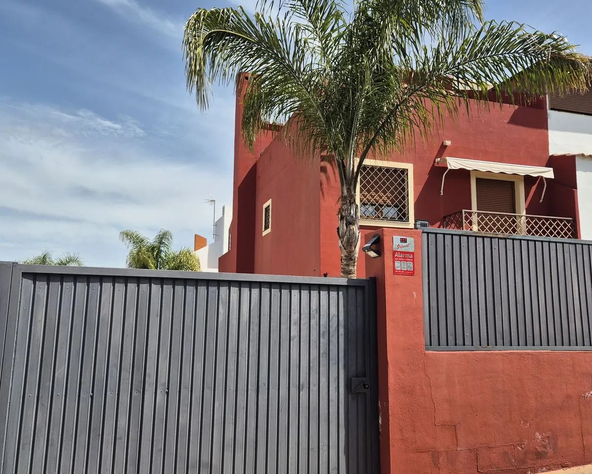 7c8256f8-e9fa-42d5-a65d-1f19b07d4ca6