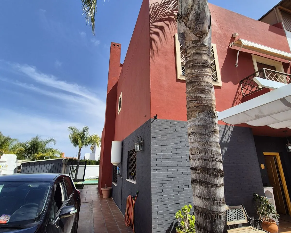 b269beab-ec03-42a8-bc36-2c682d9d5dc4