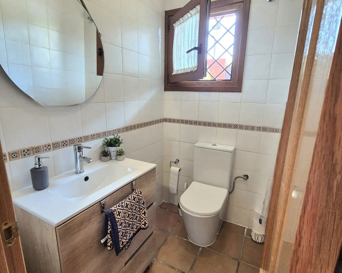 c152ebe1-0bbf-4285-b788-4111a617d8eb