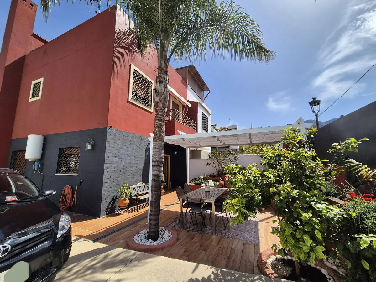 ed0298c7-a07a-45c0-9763-5eb88819f8a3