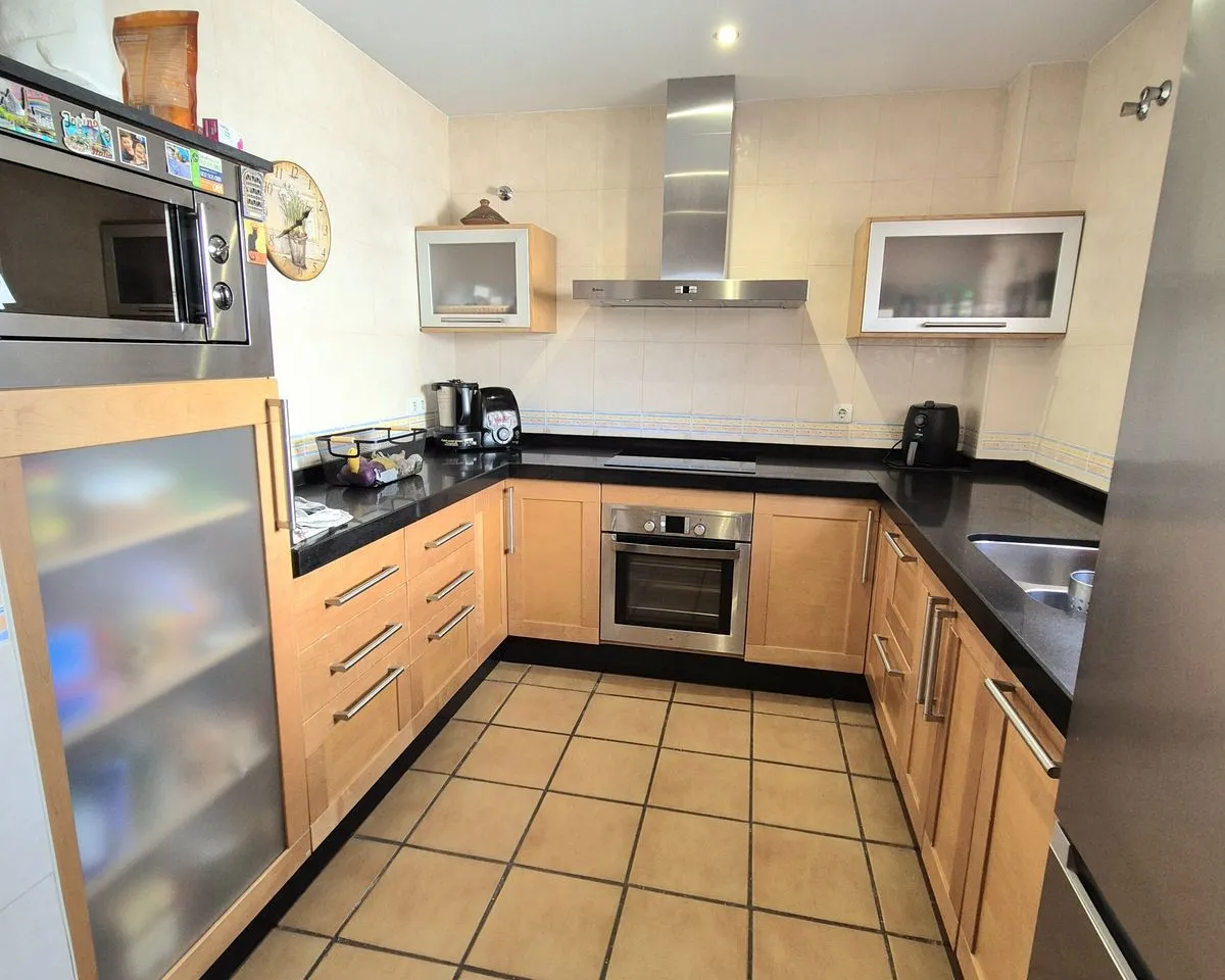 ef635bb9-96e9-4eee-977a-eb85e83fcf20