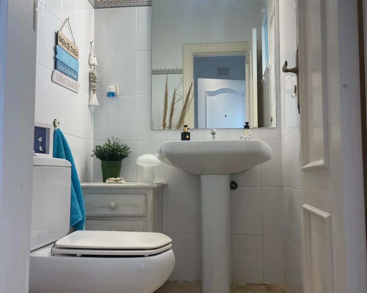 167ae178-6e6b-4da8-a816-09743ecba061