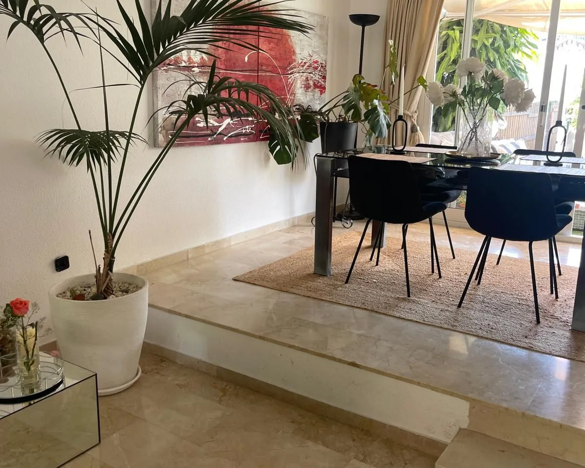 7e83f7b7-9daa-4210-868a-843e210d229d