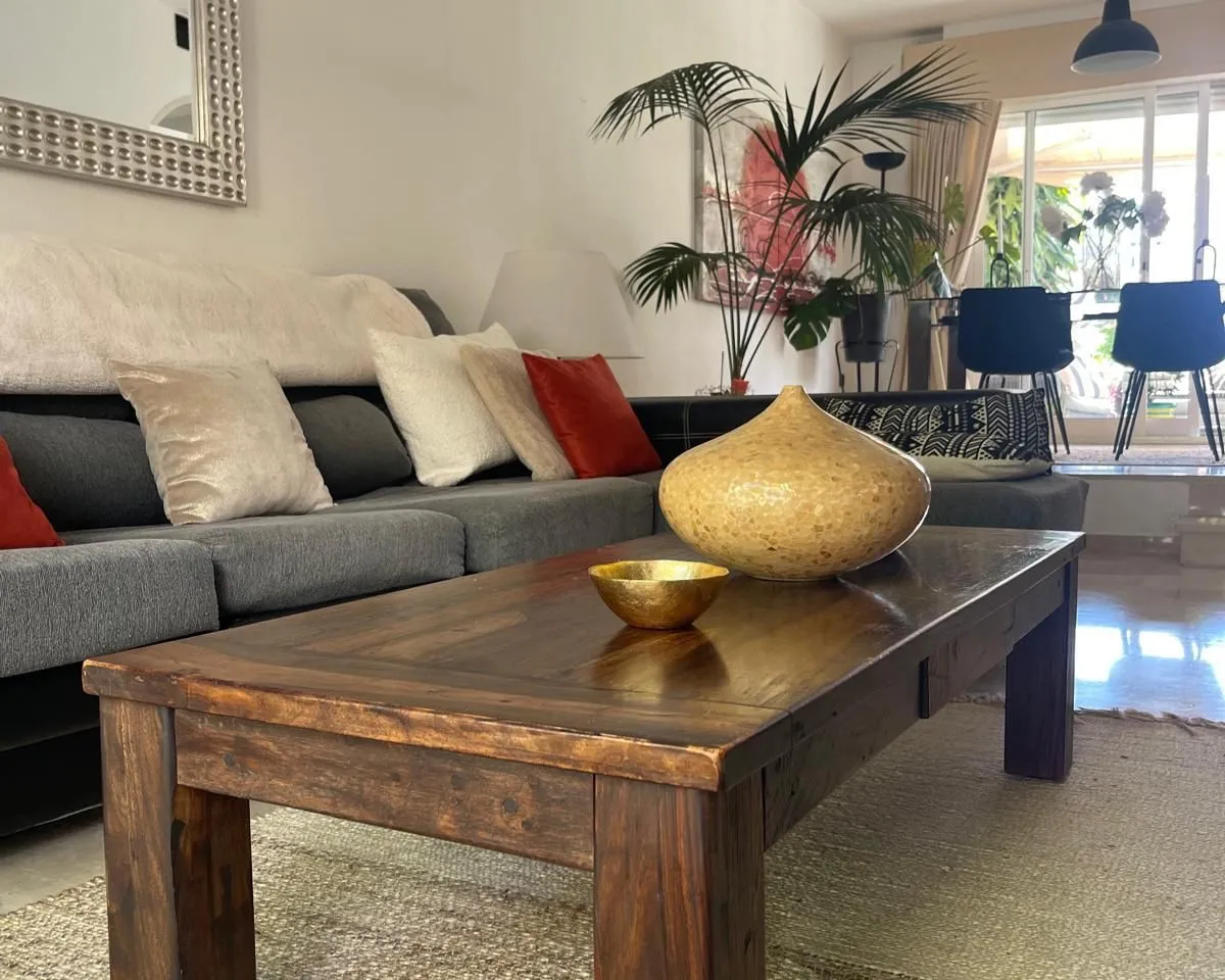 d2d70527-9c49-4a34-9785-7c17d37b3b1e