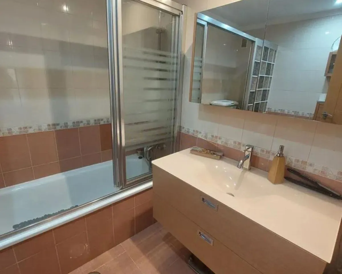 605d7546-b0b4-4f6b-8471-5b9ce071bc40