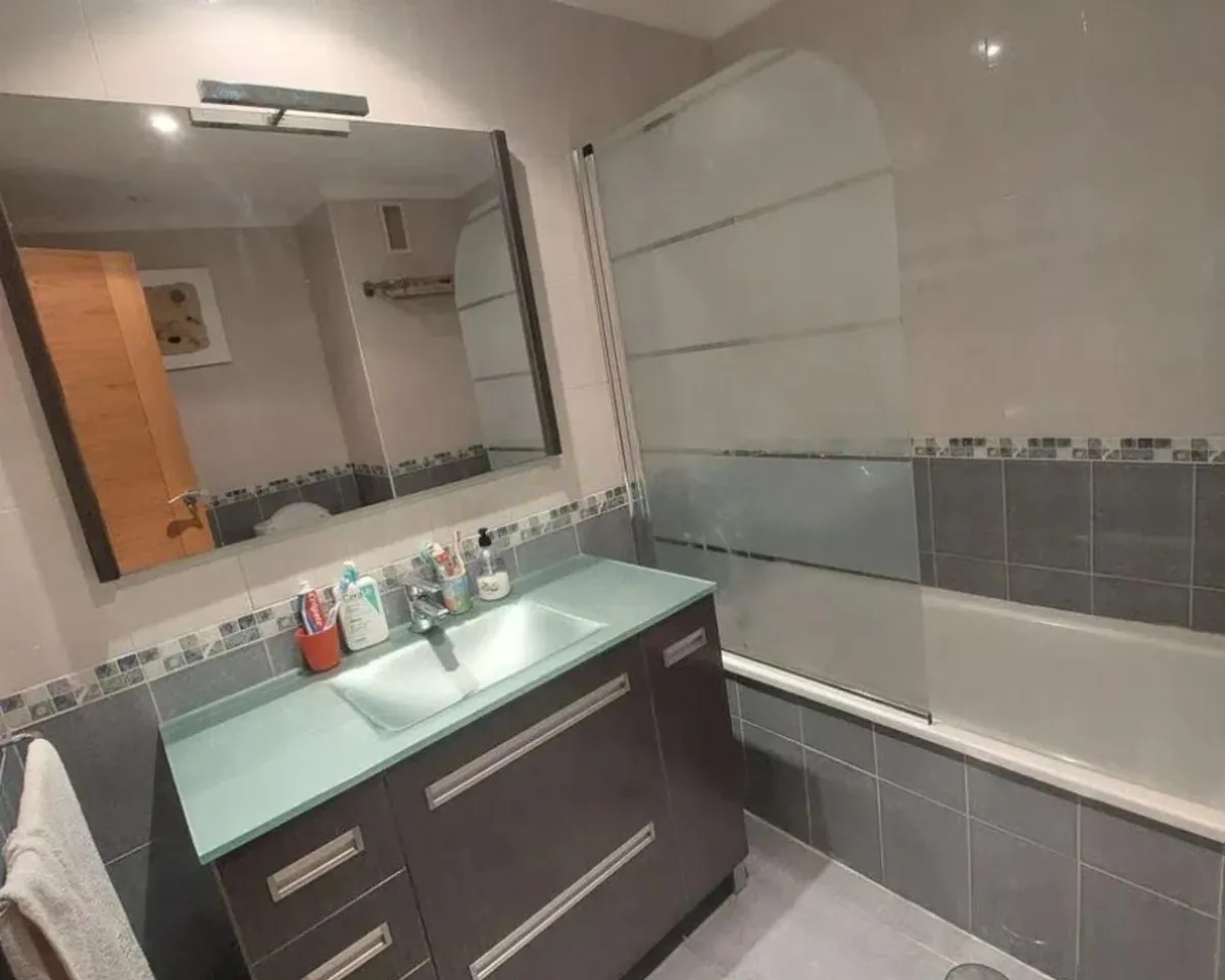 eec60e12-c6e1-405b-92ec-14a66a846c86