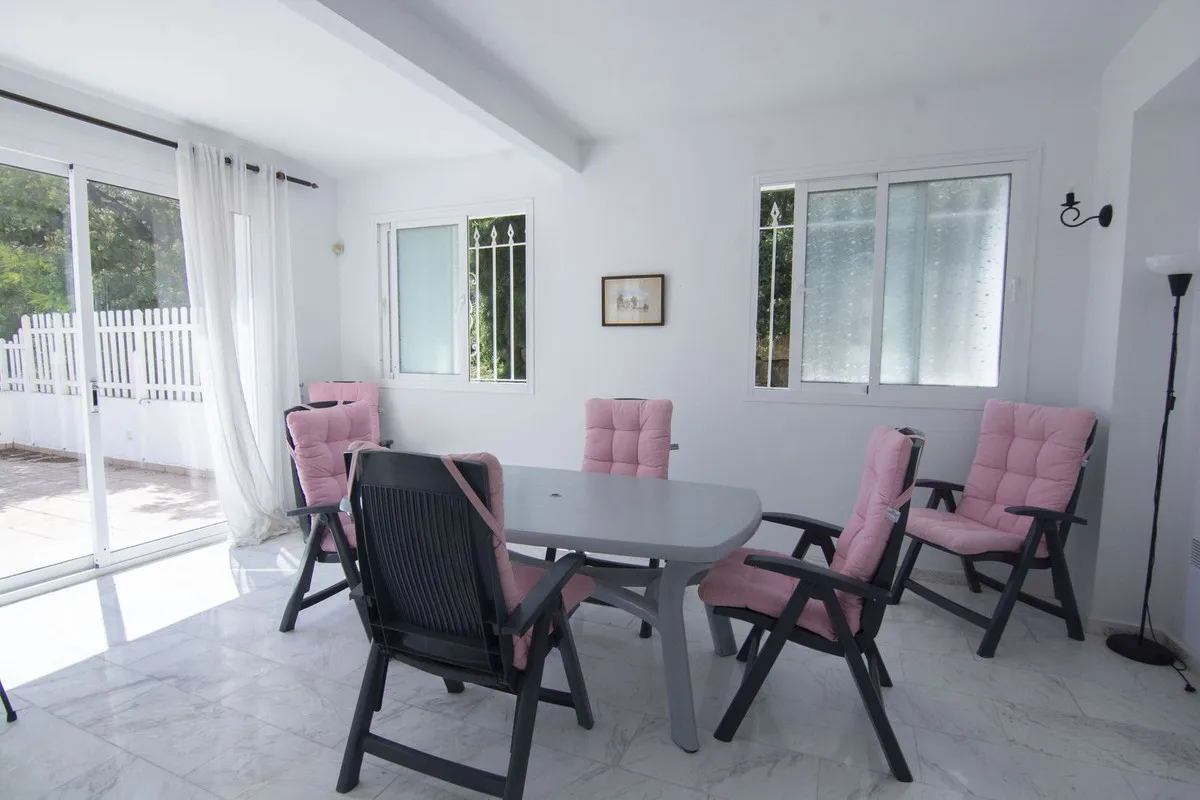 ed00fc90-d145-4261-afec-940cf8ed4c8a