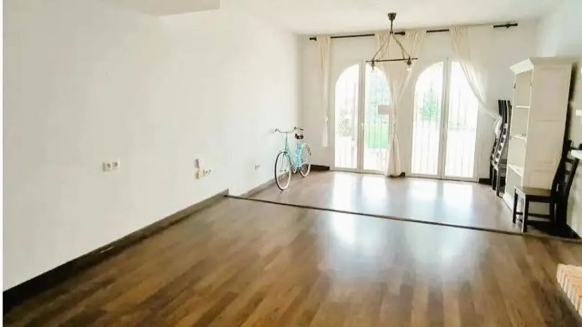 0480646d-e7a4-4235-9da5-d126655cb670