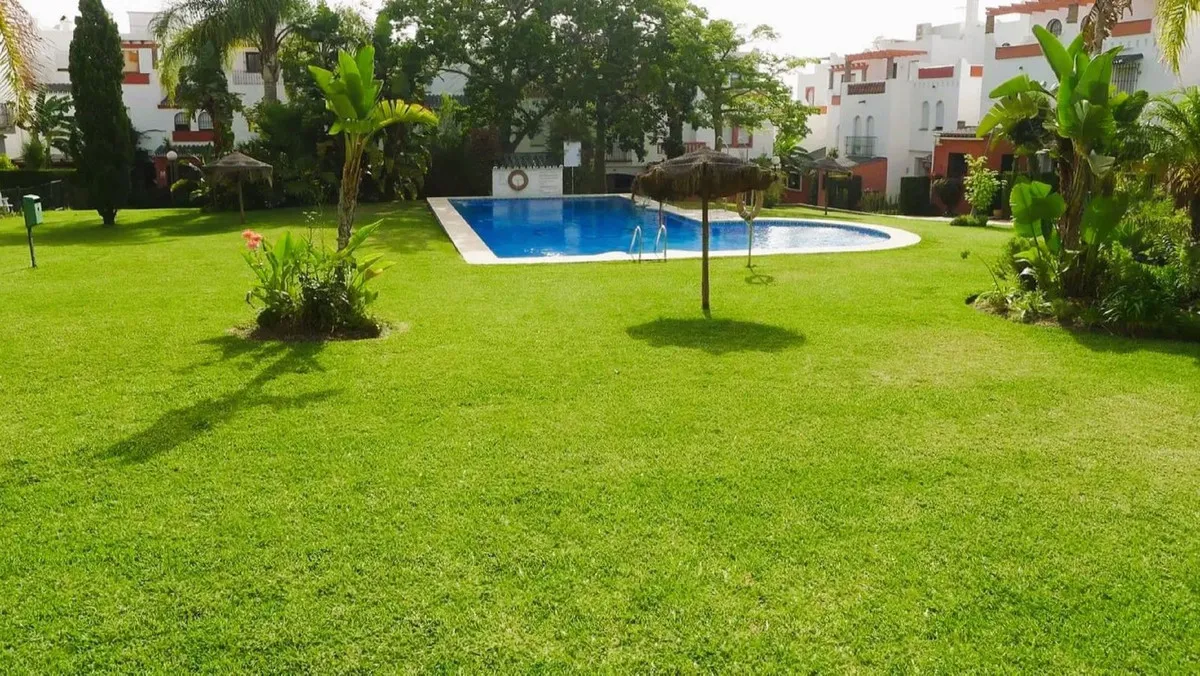 c2404c06-c479-44ad-82c2-e3338eec6df2