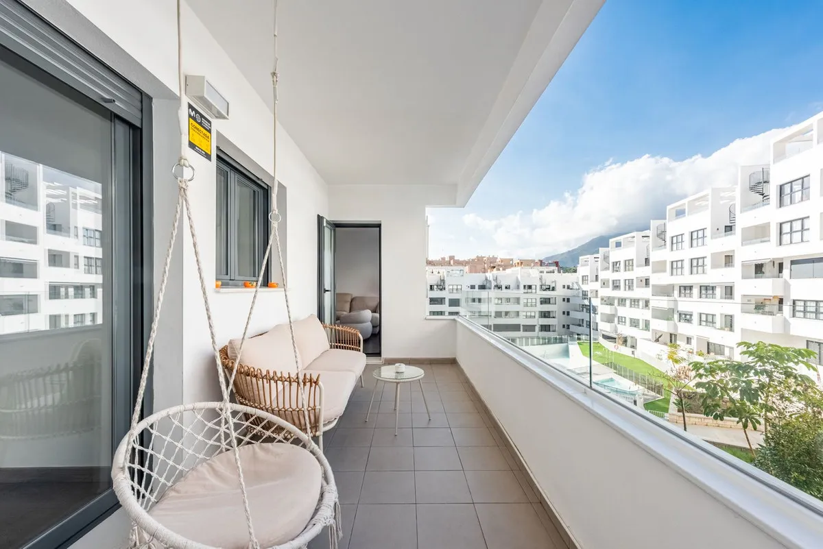 038c52f6-132b-4527-80d4-28ebf91065e0